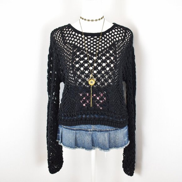 BCBGMaxAzria Black Chunky Long Bell Sleeve Cropped Oversized Slouchy Sweater - Picture 1 of 7